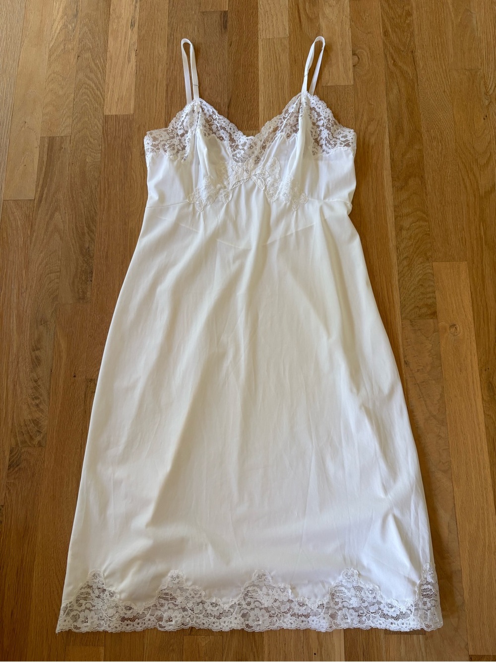 Vtg Women’s Van Raalte- Slip Dress. Size 36
